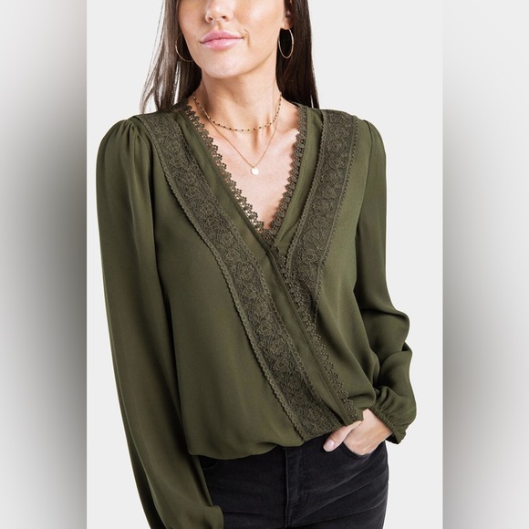 Francesca's Collections Tops - Francesca's Collections Olive Lace-Trim Surplice Top
